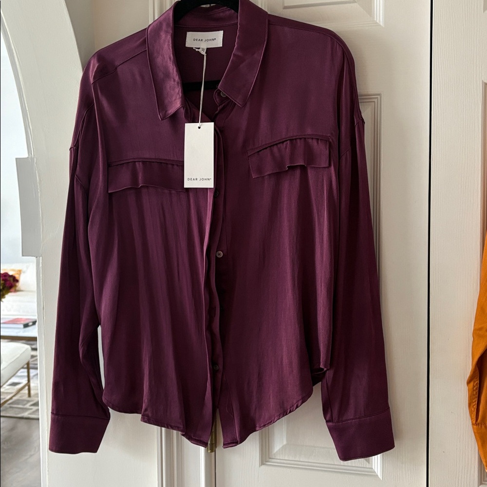 NWT Dear John  Silky Satin Adrianna  Long Sleeve OVERSIZED XS ( Fits a XS -M) - Picture 6 of 7
